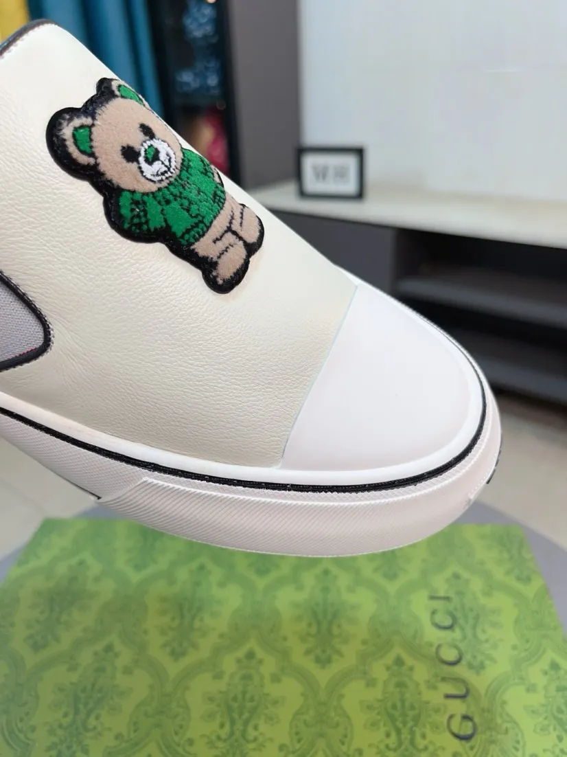 Men's shoes 💰458🌹🌹GUCCI [Gucci] New high-end brand of men's shoes, the latest fashionable casual men's shoes, trendy and versatile, relaxed and sporty style, uppers imported from Italy, first-layer cowhide, genuine leather lining, and ultra-fine workmanship. Original personalized fashionable rubber wear-resistant outsole, light and comfortable on the foot, size 38-44